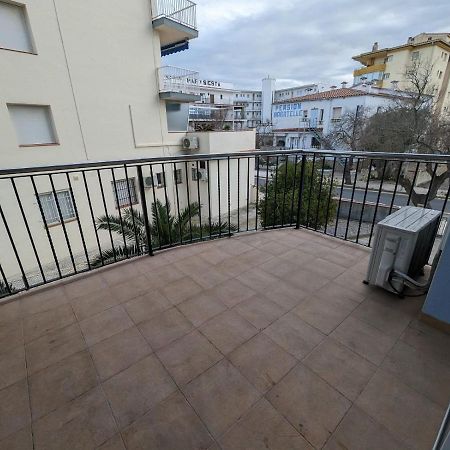 Apartamento En Roses, A 2 Minutos A Pie De Playa Экстерьер фото